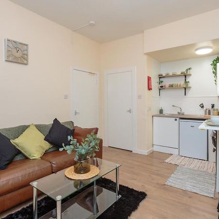 Cozy 1B Groundfloor - 8 Minute From City Centre Единбург Екстер'єр фото
