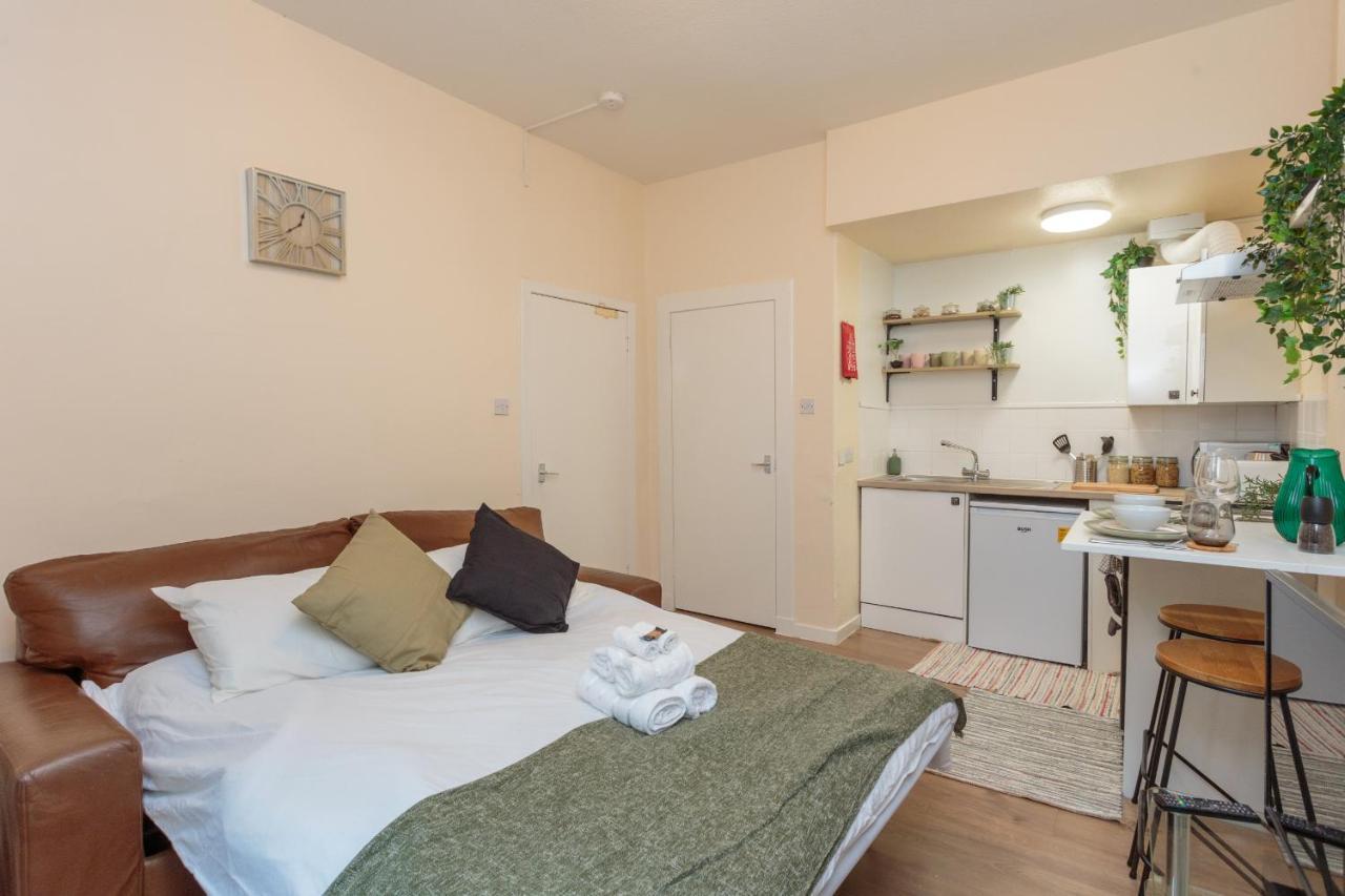 Cozy 1B Groundfloor - 8 Minute From City Centre Единбург Екстер'єр фото