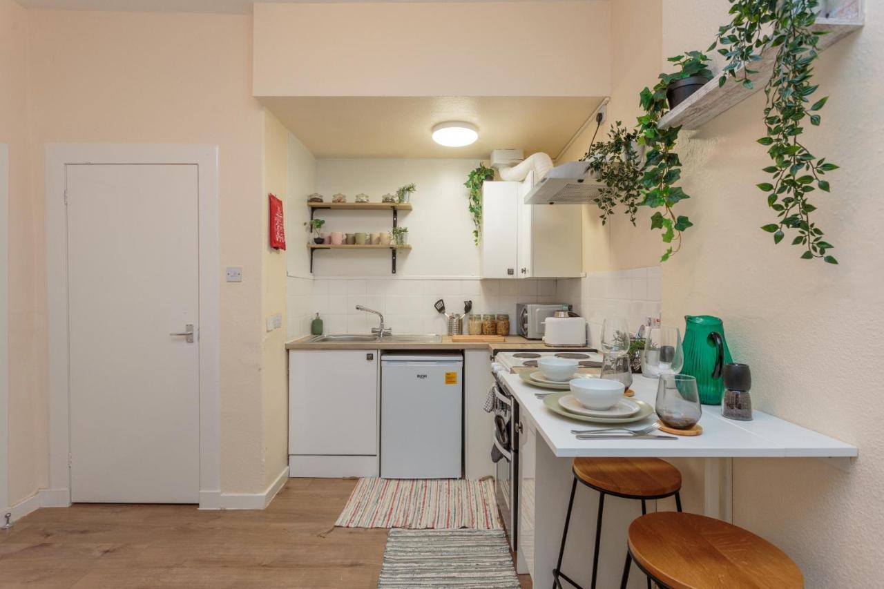 Cozy 1B Groundfloor - 8 Minute From City Centre Единбург Екстер'єр фото